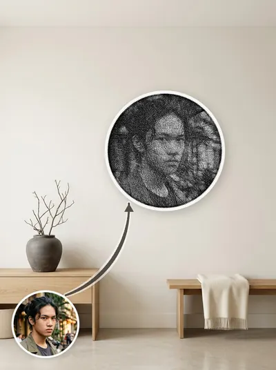 Tranh chỉ chân dung khung tròn 50cm, đặt cạnh ảnh gốc để so sánh — mẫu 132
