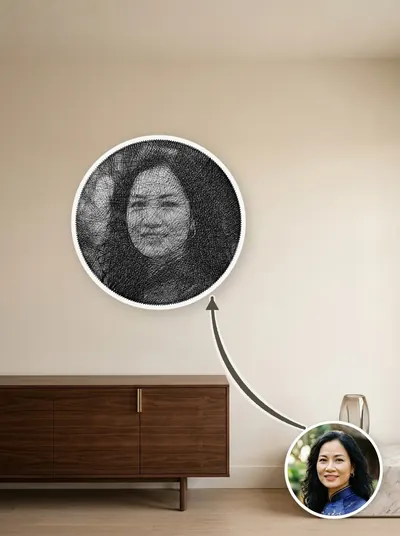 Tranh chỉ chân dung khung tròn 50cm, đặt cạnh ảnh gốc để so sánh — mẫu 156