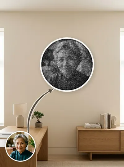 Tranh chỉ chân dung khung tròn 50cm, đặt cạnh ảnh gốc để so sánh — mẫu 140